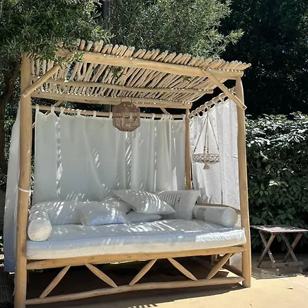 La Rose Des Sables Tresques